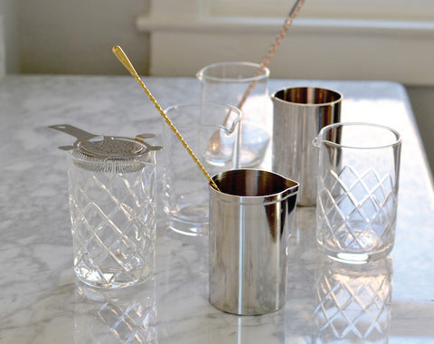 How to Choose a Mixing Glass