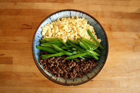 Skankynavia: Iri Iri Pan Pan (Beef + Eggs Over Rice)