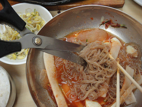 Super Faminto: Naengmyeon (Chilly Korean Noodles)