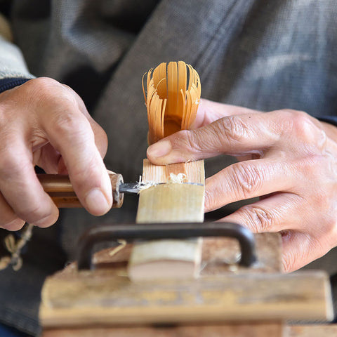 Suikaen Kazuho White Bamboo Matcha Whisk (Made in Japan)
